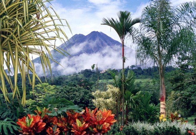 Kostaryka – kraj, który jako pierwszy wyeliminuje plastik i węgiel.