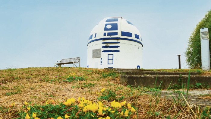 Niemiecki profesor przekształcił obserwatorium w R2-D2 z Gwiezdnych Wojen.